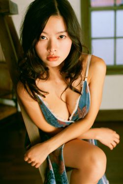 大乳美女